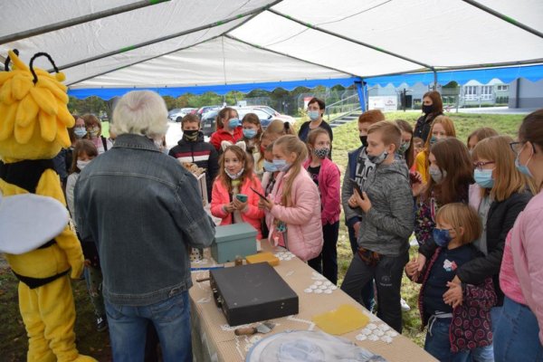 ZDJ-10-600x400 Mieszkańcy gminy Mierzęcice wzięli udział w „Ekologicznej misji”