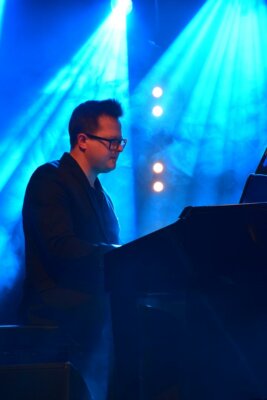 10-1-267x400 Wyjątkowy koncert Piotra Polka z okazji Dnia Kobiet